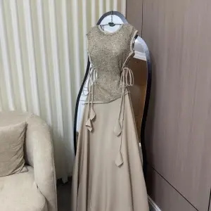 فستان عدالة