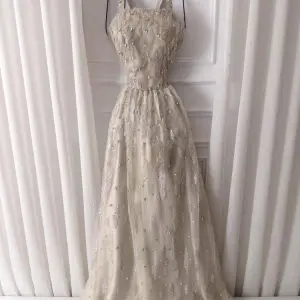 فستان سناء