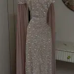 فستان سهرة مزرر بشال