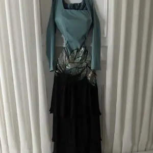 فستان سامية