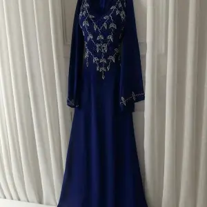 فستان عفوفه