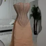 فستان عنود