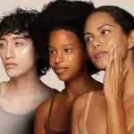 مقشر الوجه للتفتيح من اكيور - 118مل